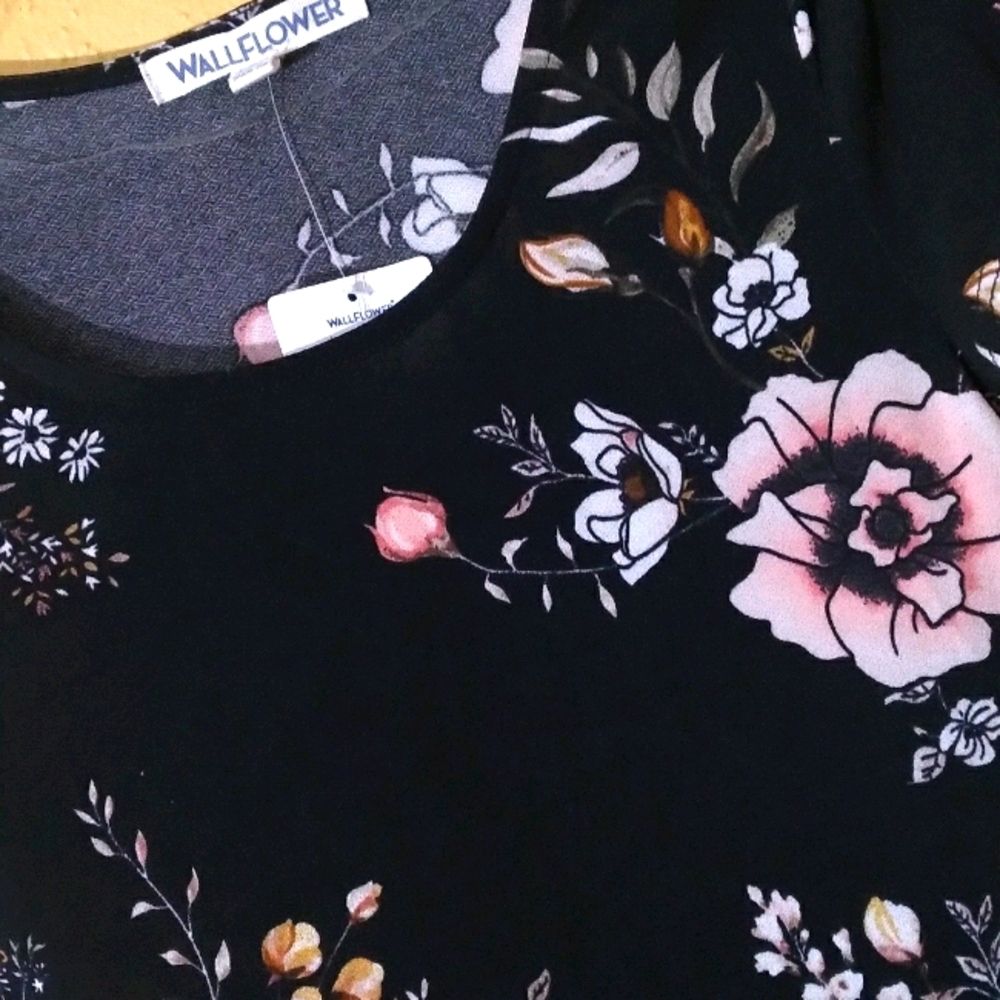Wallflower Stretch Flower Dress